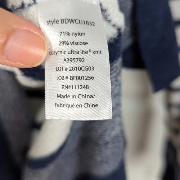 Barefoot Dreams | Navy Stripe Ultra Lite Knit Sweater Size Medium - Picture 6 of 7